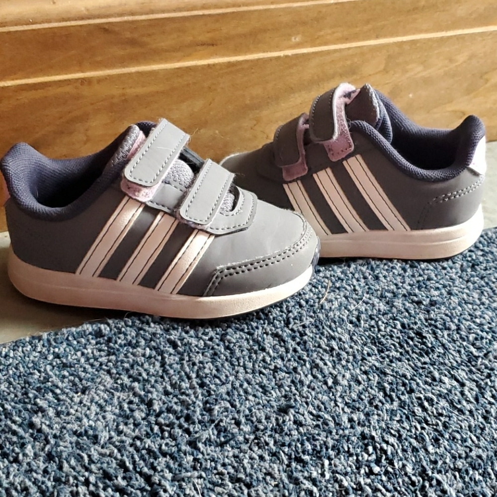 💜 Baby Adidas Sneakers